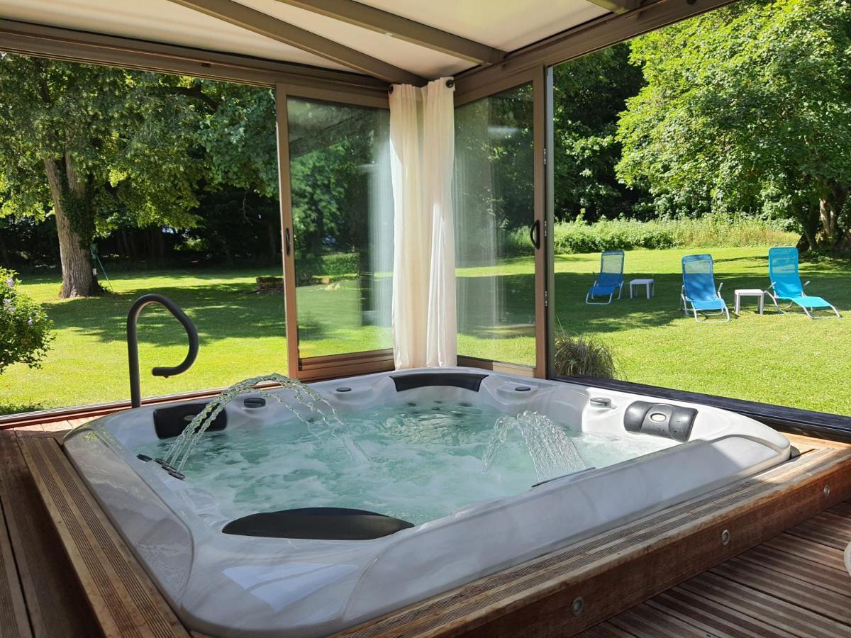 Les Mazeraies Maison D'Hotes Avec Spa Savonnières Zewnętrze zdjęcie
