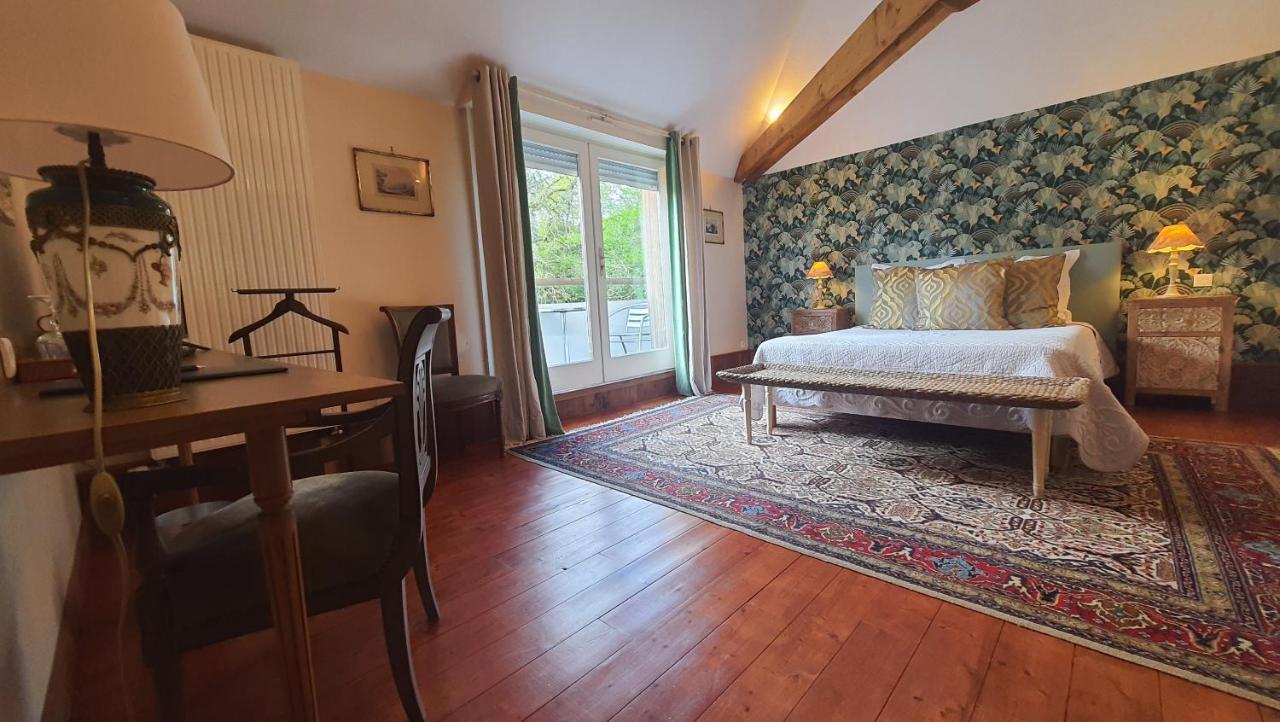 Les Mazeraies Maison D'Hotes Avec Spa Savonnières Zewnętrze zdjęcie