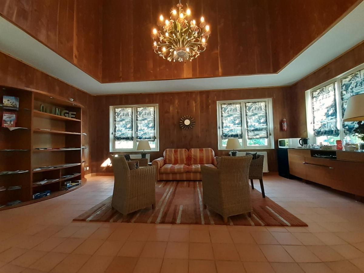 Les Mazeraies Maison D'Hotes Avec Spa Savonnières Zewnętrze zdjęcie